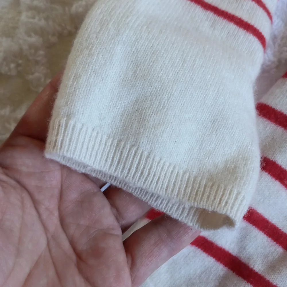 Vineyard Vines Cream and Red Striped Sweater - Picture 6 of 7